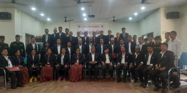 सरुमारानीमा सवै जनप्रतिनिधीको एकैथरी पोशाक