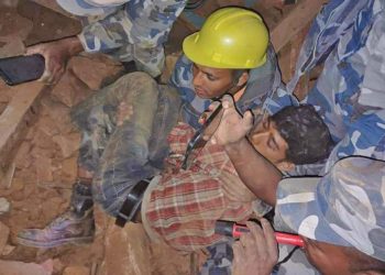 गहिरो निद्रामा रहेकामाथि आफ्नै घर खस्यो