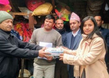 जिल्ला कारागार प्यूठानका कैदी बन्दिहरुलाई पुस्तक हस्तान्तरण