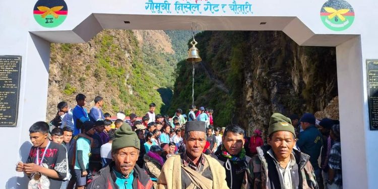 आफन्तीको स्मृतिमा गौमुखीमा प्रवेशद्वार निर्माण